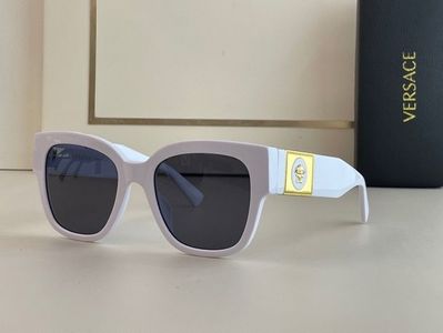 Versace Sunglasses 910
